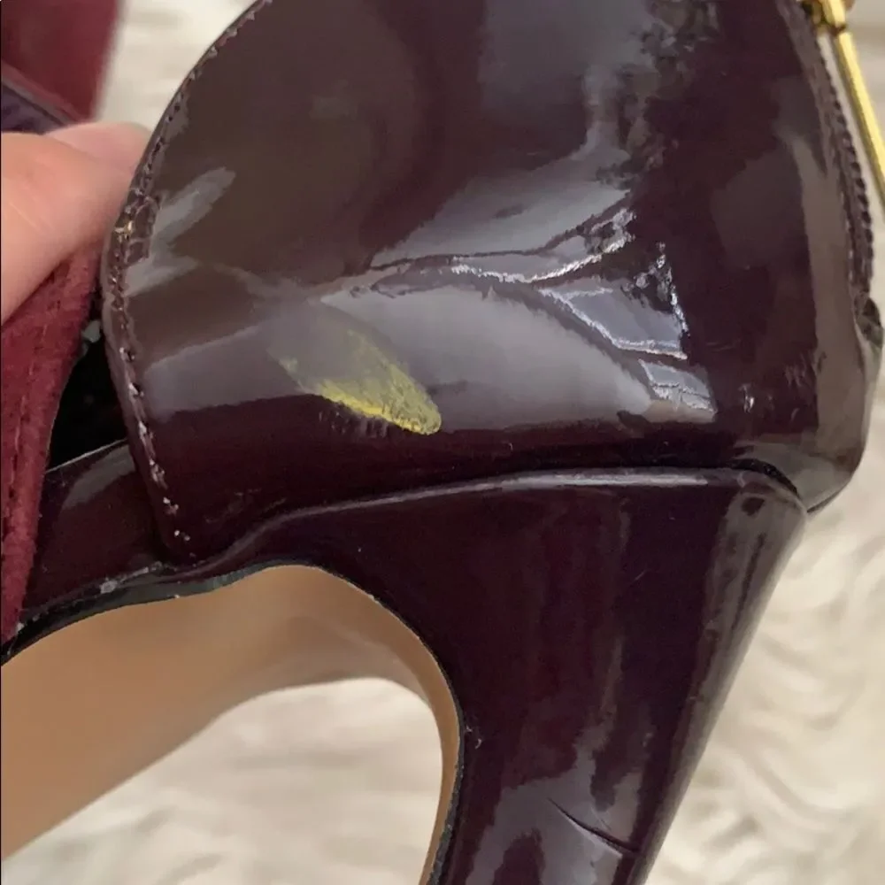Booties   - Picture 4 of 4